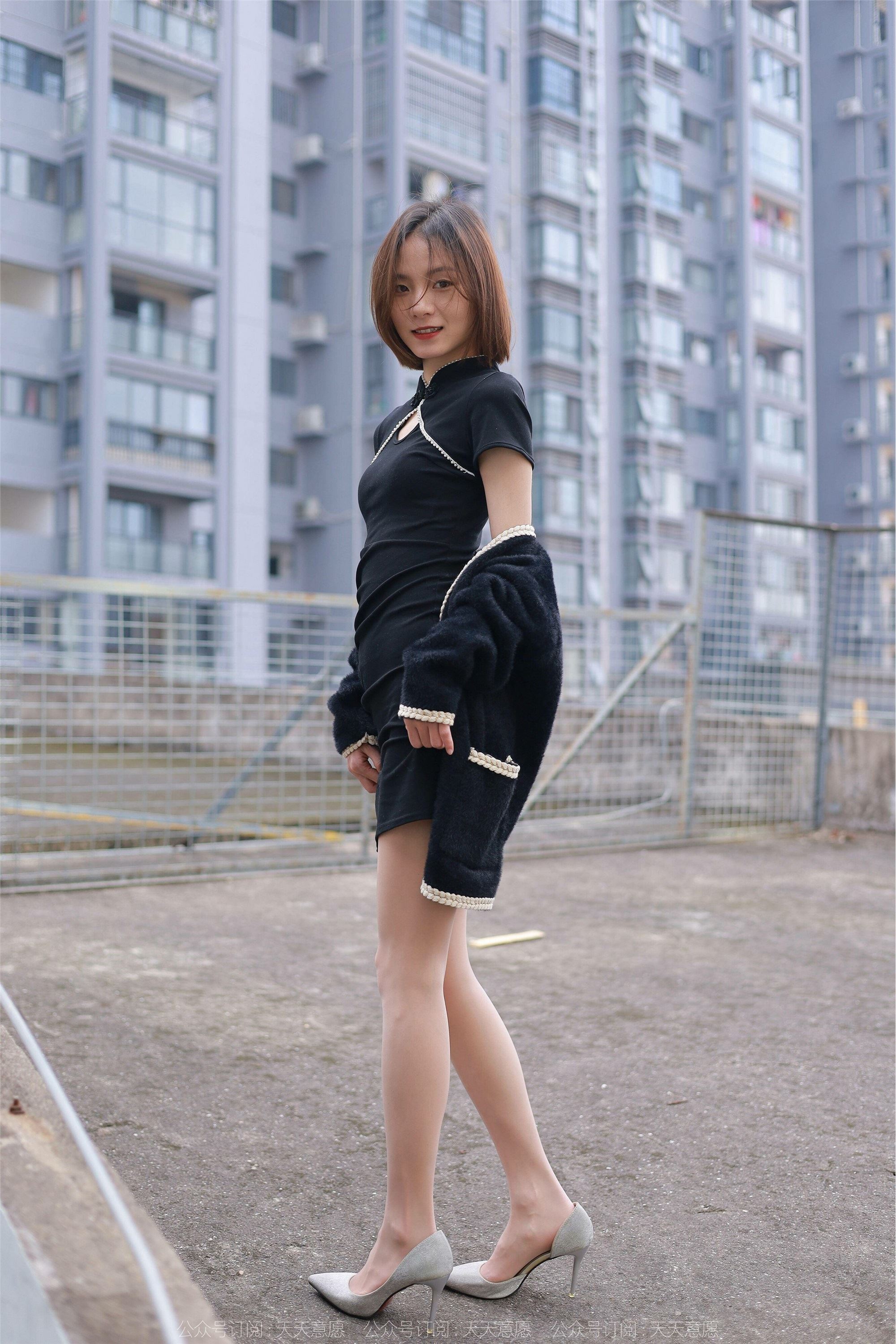 IESS异思趣向  2022.01.30 丝享家994：小六《黑色旗袍肉色丝》